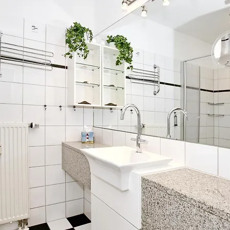 Apartment Meeresblick 303 Kuehlungsborn
